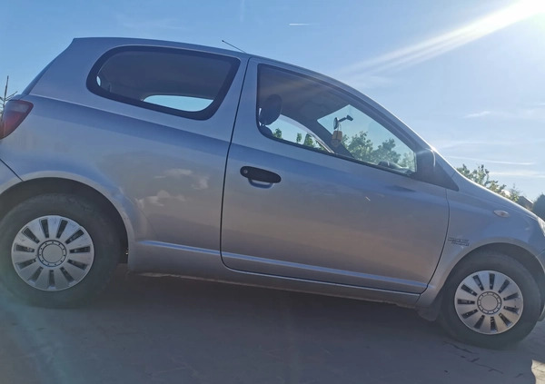 Toyota Yaris cena 3800 przebieg: 276000, rok produkcji 2001 z Tczew małe 67